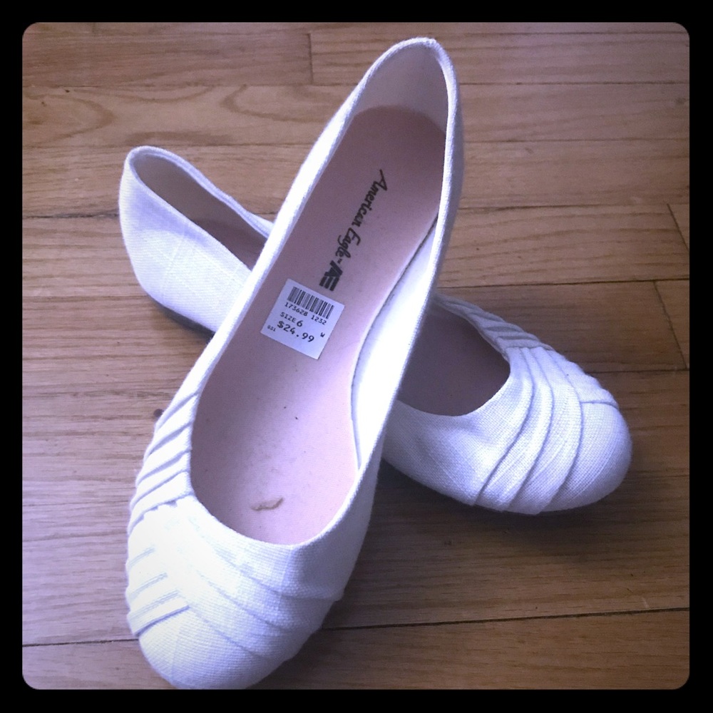 NWT!  American Eagle Flats!!!
